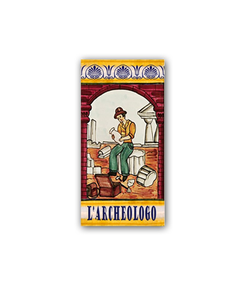 Piastrella in Ceramica Raffigurante l'Archeologo