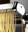 Dettaglio spaghetti macchina pasta Atlas