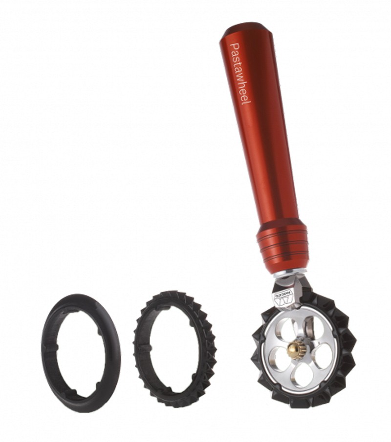 Tagliapasta Pastawheel rosso con due rotelle
