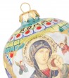 Palla di Natale in ceramica dettaglio Madonna con Bambino