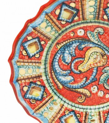 Dettaglio piattino rosso tondo
