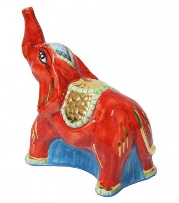 Elefante grande rosso parte posteriore