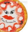 Piatto Pizza in Ceramica Decoro Provocante, vista da vicino