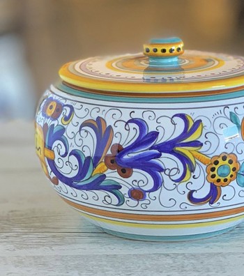 Biscottiera in ceramica decoro deruta.