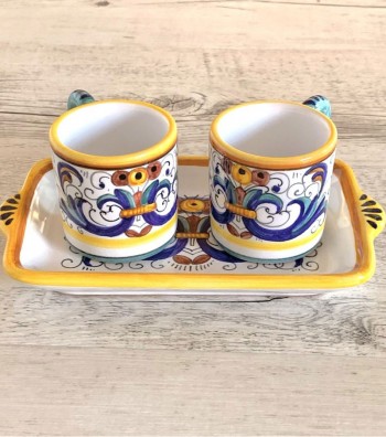 Set of two cups with tray hand-painted ceramic "Deruta" decoration up view